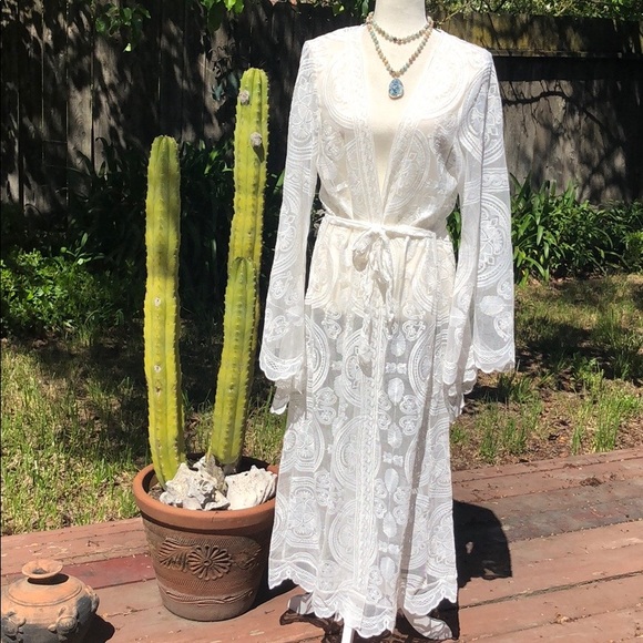 5 🌟Fave! Scalloped Lace Swim Kaftan / Kimono - Picture 4 of 9